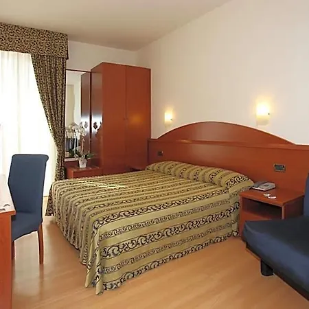 Santiago Hotel 3*