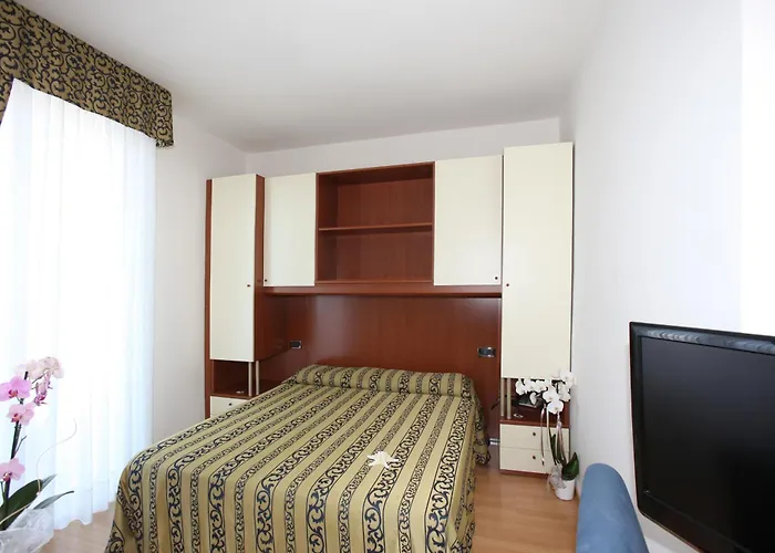Otel Santiago 3*